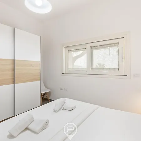 Appartement Estay - Vista Azzurra - Near The Torre Grande